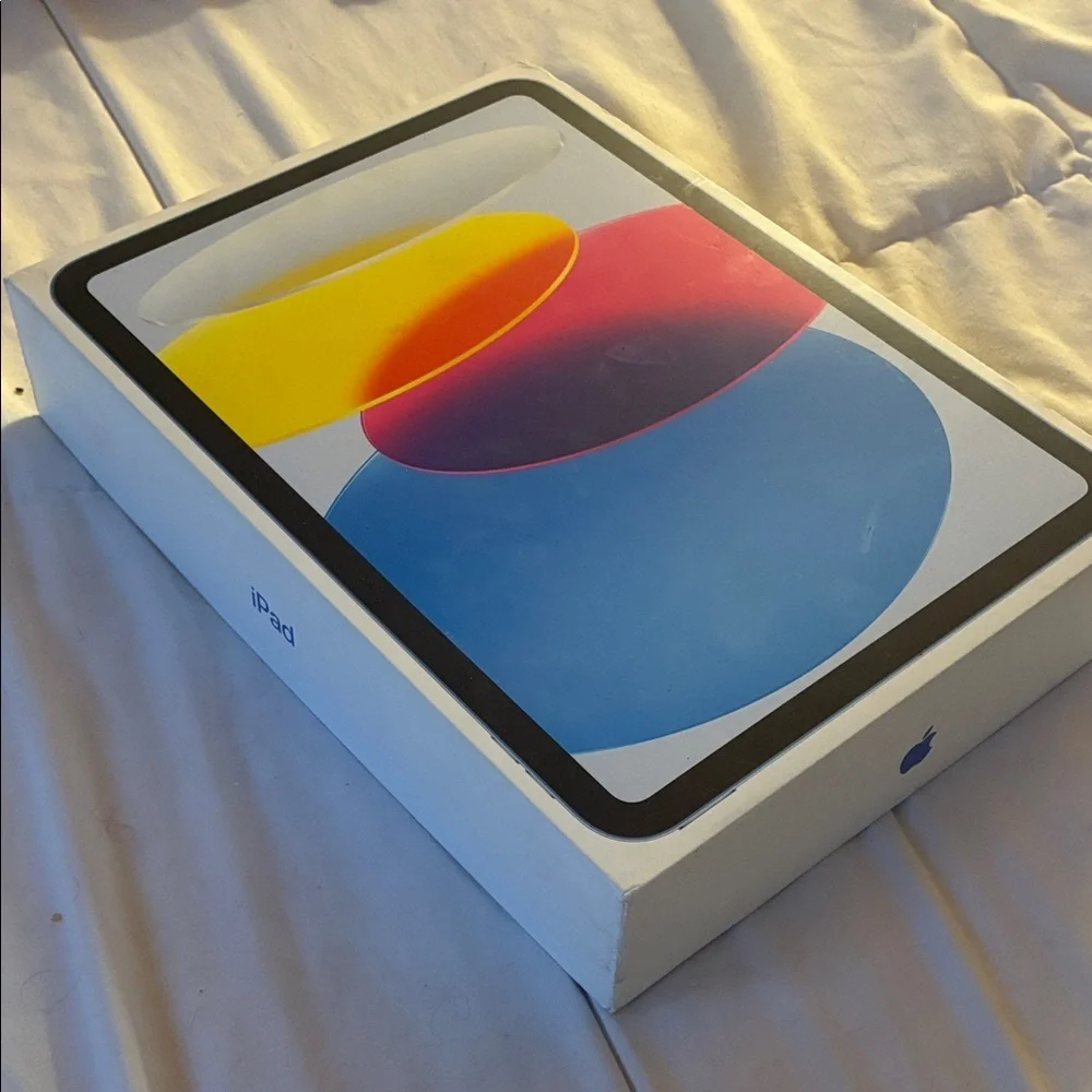 Apple iPad A16 Box